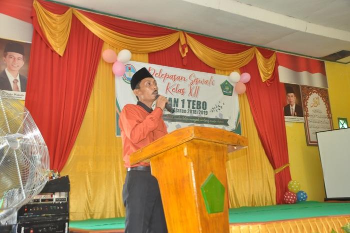 Pelepasan Siswa/i Kelas XII