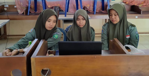Harumkan Nama Madrasah: Tiga Siswi MAN 1 Tebo Berjuang di Lomba Cerdas Cermat BPK RI Tingkat Nasional.