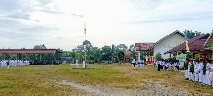 Upacara Istimewa Hari Pahlawan di MAN 1 Tebo: Kepala Madrasah Ajak Siswa Ziarah dan Kenang Jasa Leluhur