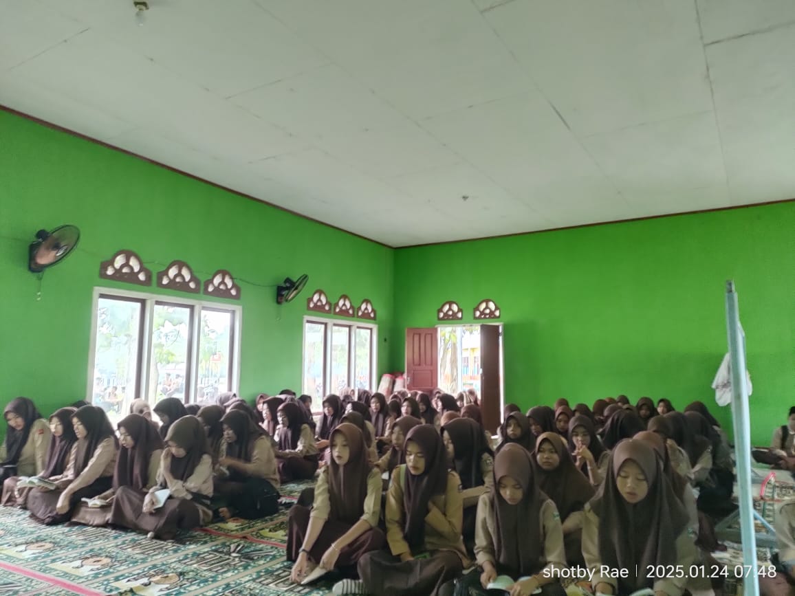 Kegiatan Rutinitas hari Jumat pagi YASINAN 