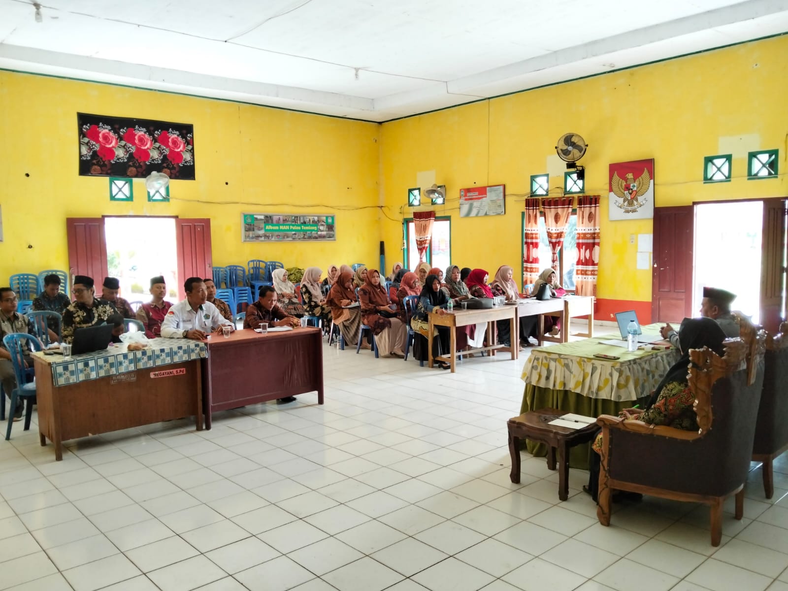 Rapat Kenaikan kelas dan laporan wali kelas 