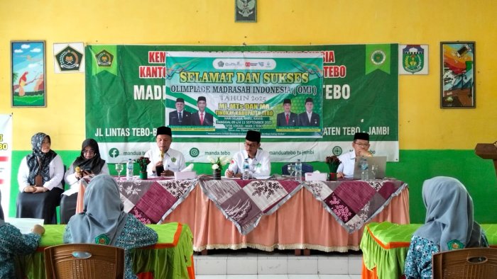 18 Siswi MAN 1 Tebo Berangkat ke Ajang OMI Kabupaten, Siap Berjuang!