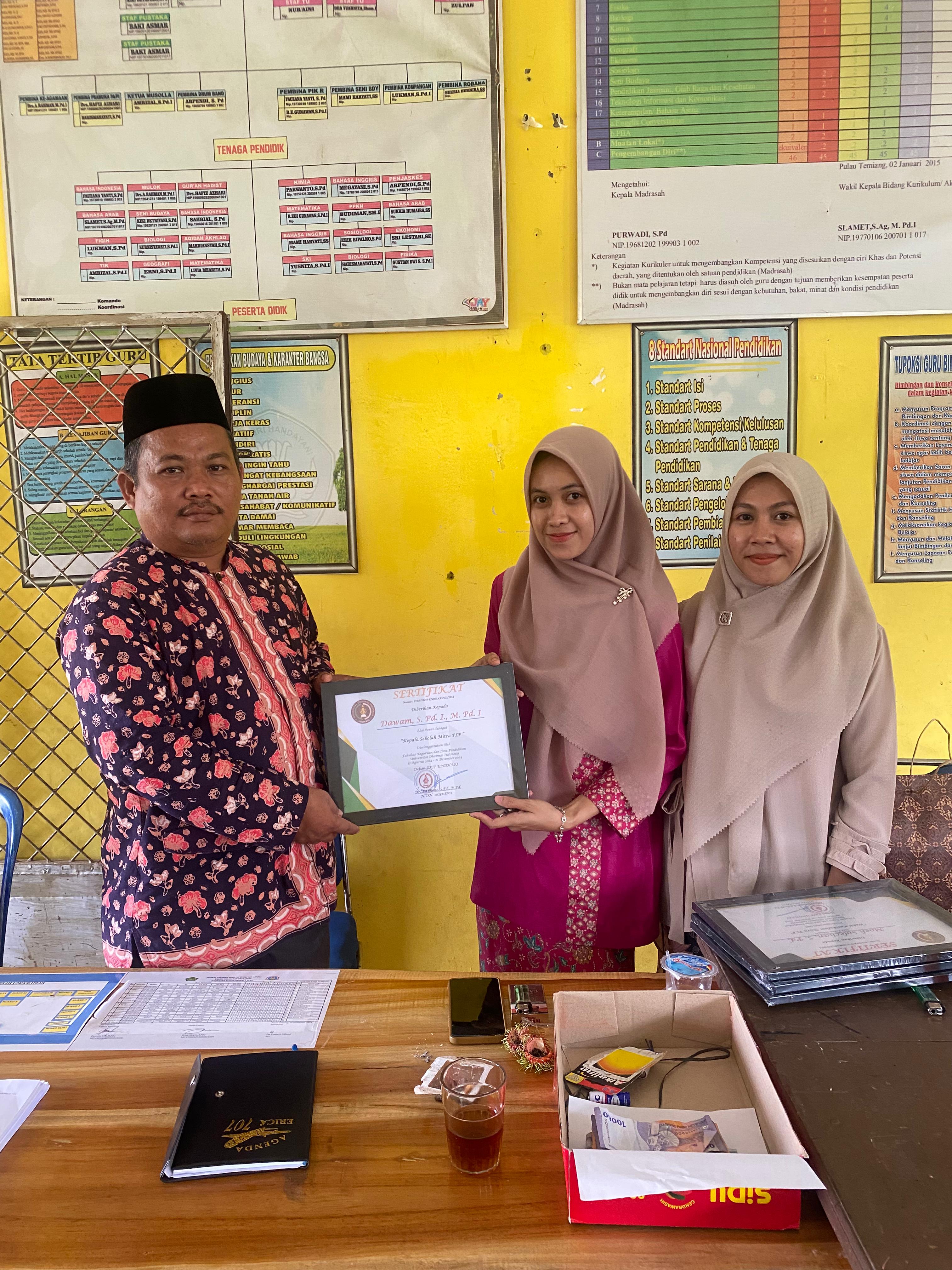 Pelepasan Mahasiswa UNDARI dari MAN 1 Tebo