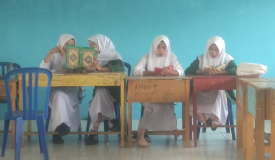 Penuhi Ruang Kelas dengan Ayat Suci, Siswa MAN 1 Tebo Awali Ramadhan dengan Tadarus Berjamaah