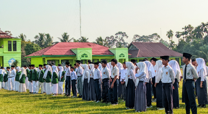 Semangat Baru, MAN 1 Tebo Gelar Upacara Bendera Perdana Bersama Siswa Baru Tahun Ajaran 2026-2027 Semangat Baru, MAN 1 Tebo Gelar Upacara Bendera Perdana Bersama Siswa Baru Tahun Ajaran 2026-2027