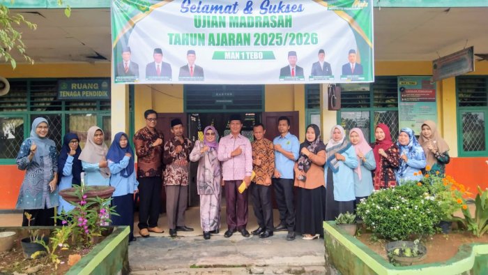 Tingkatkan Kualitas Pembelajaran, Kasi Penmad Kemenag Tebo Lakukan Supervisi Ujian di MAN 1 Tebo