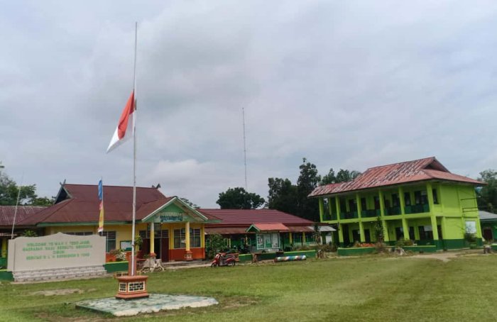 Kenang Tragedi Nasional, MAN 1 Tebo Kibarkan Bendera Setengah Tiang Peringatan G30S/PKI