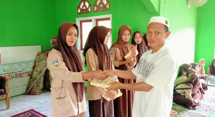 Pagi Penuh Berkah di MAN 1 Tebo: Yasinan, Tahlil, dan Apresiasi untuk Siswa berprestasi